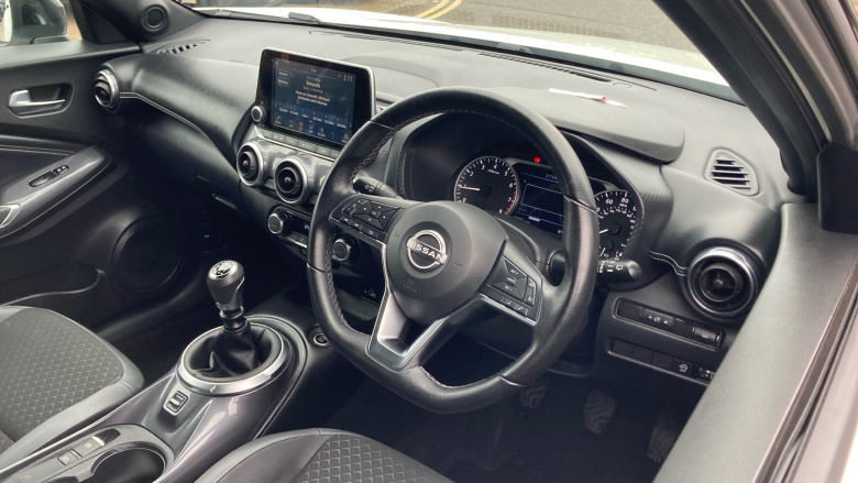 Nissan Juke 1.0 DiG-T 114 N-Connecta 5dr Petrol Hatchback